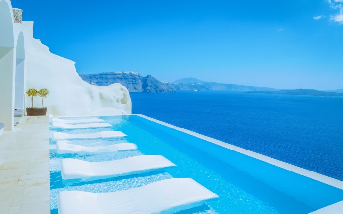 Santorini swimming pool resort